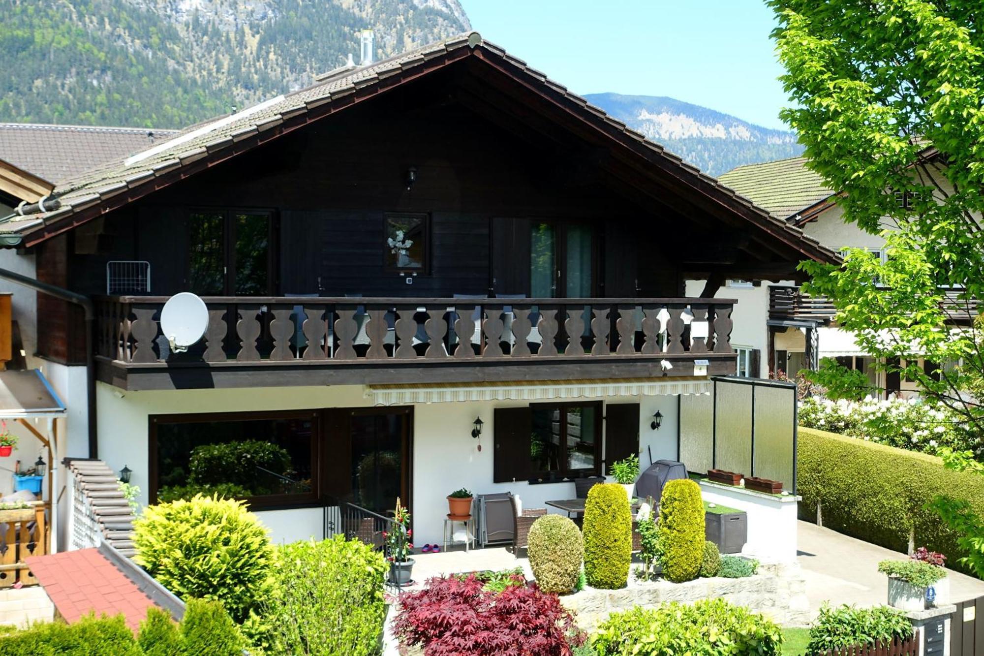Ferienwohnung Ariane Garmisch-Partenkirchen Exteriör bild